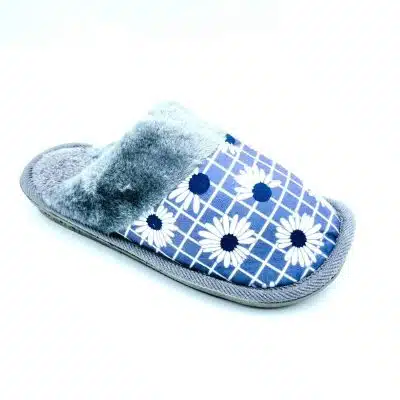 נוער/נשים- נעלי בית מפנקות - פרחים רקע אפור