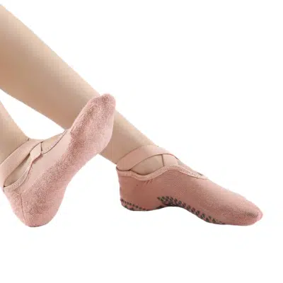 גרבי איקס סגור לפילאטיס ויוגה – ורדרד